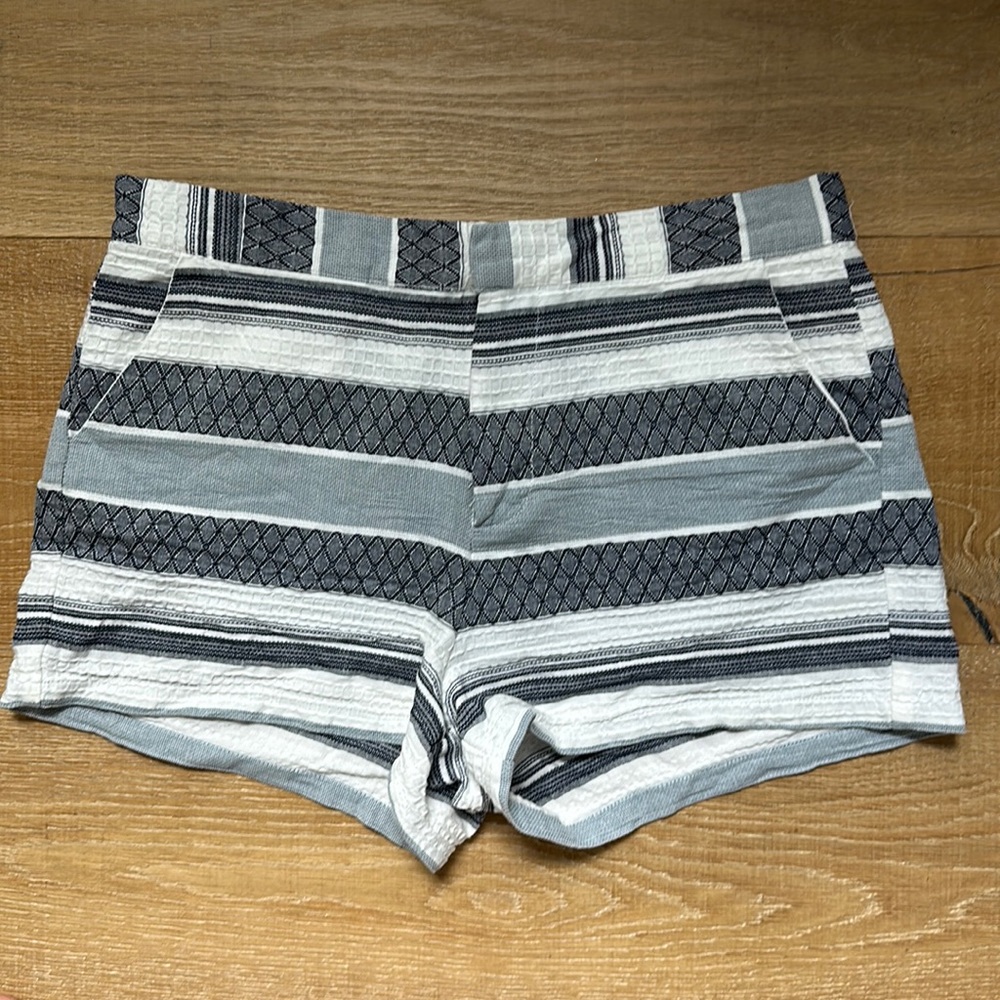 Cupcakes and Cashmere dress shorts